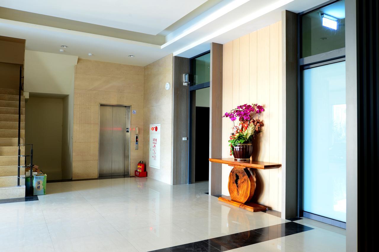 Yi Da Lakeside Hotel Jücsi Kültér fotó