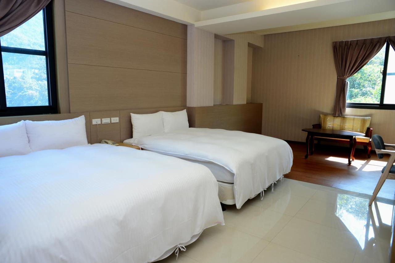 Yi Da Lakeside Hotel Jücsi Kültér fotó